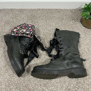 Dr. Martens 1914 Triumph Fold Over 12-Eye Green Leather Floral Boot Women Size 8
